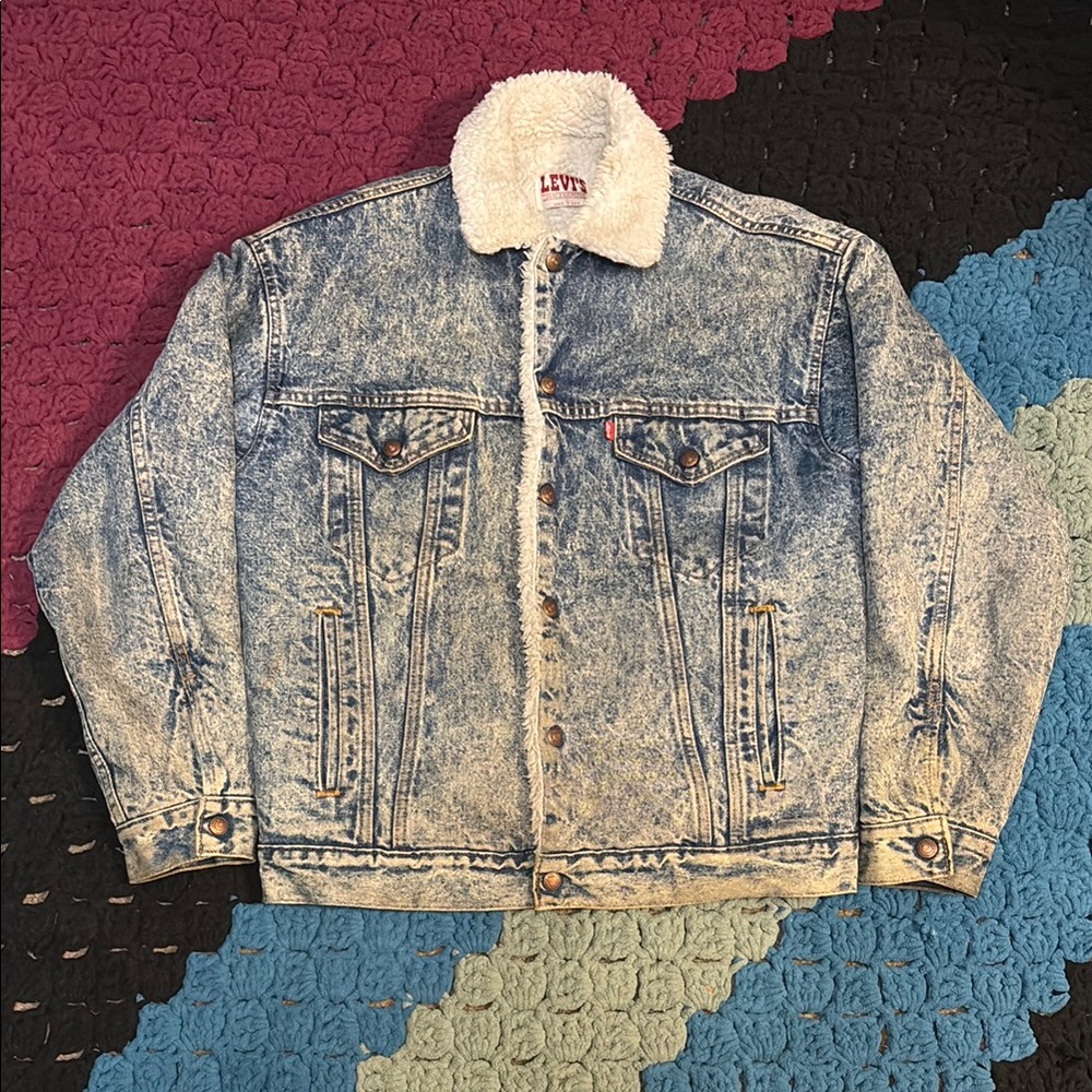80s/90s Levi’s Acid Wash Sherpa Trucker Jacket